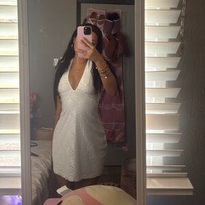 Elegant White V-Neck Dress